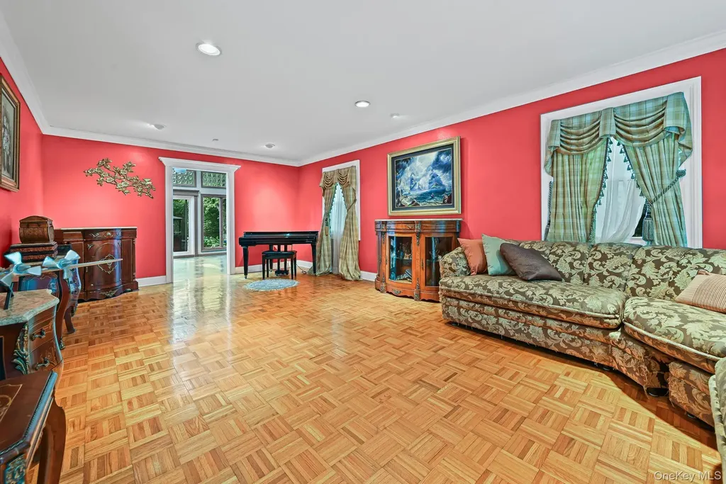 23 Pettit Drive Dix Hills NY 11746