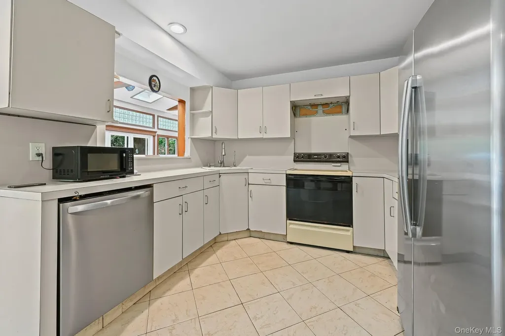 23 Pettit Drive Dix Hills NY 11746