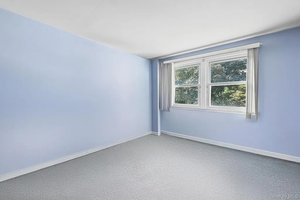23 Pettit Drive Dix Hills NY 11746