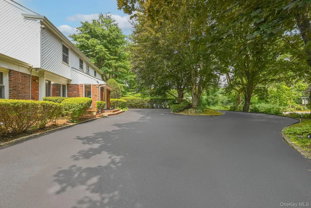 23 Pettit Drive Dix Hills NY 11746