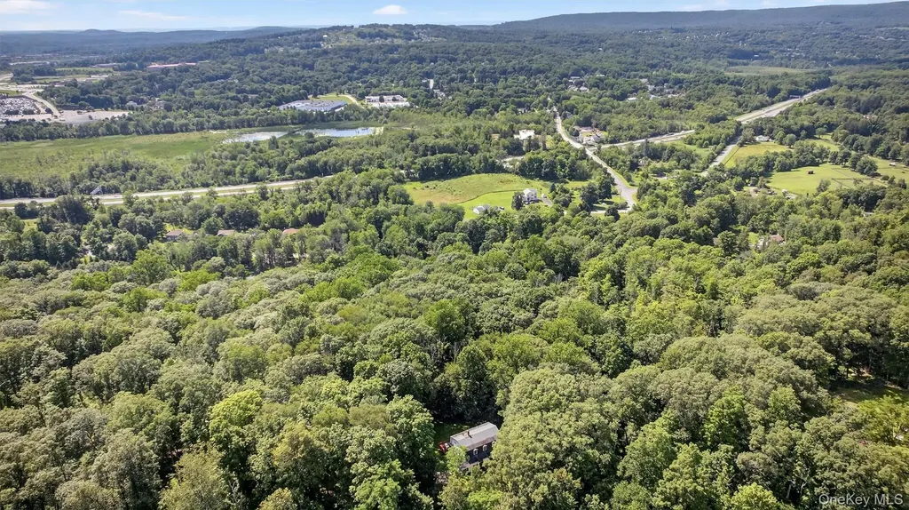 300 Estrada Road Central Valley NY 10917