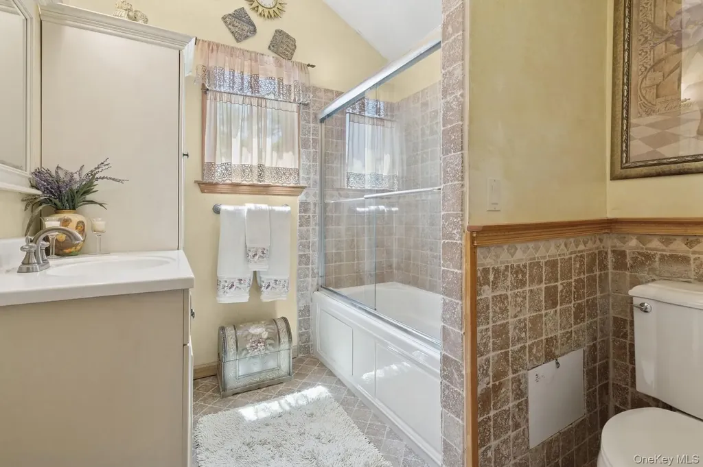 66 Lynbrook Drive Mastic Beach NY 11951