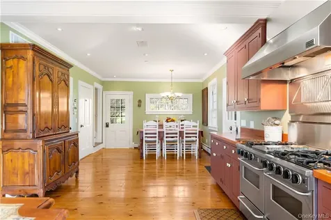 11 Brown Road Pleasant Valley NY 12569