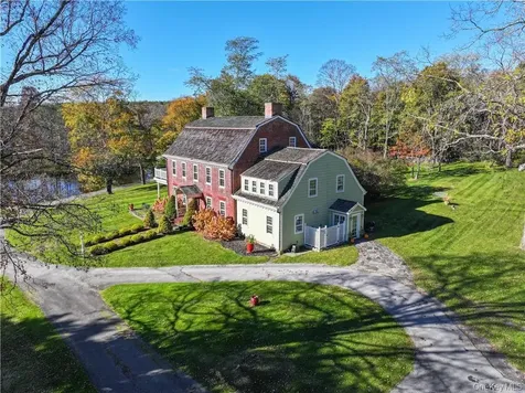 11 Brown Road Pleasant Valley NY 12569