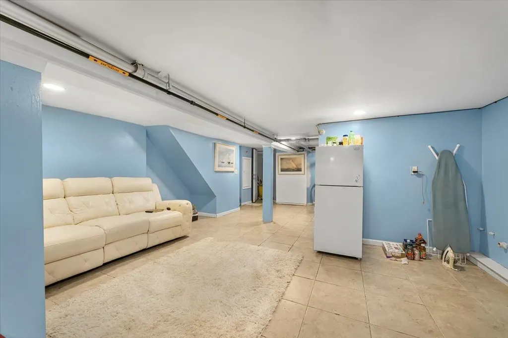 1047 Trinity Avenue Bronx NY 10456