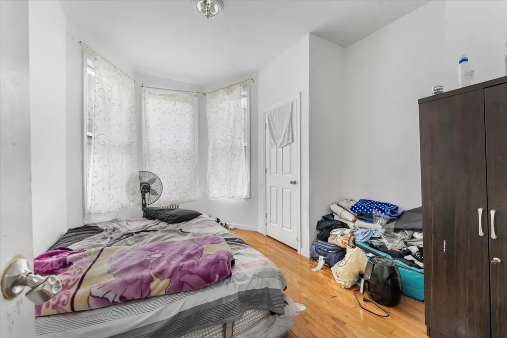 1047 Trinity Avenue Bronx NY 10456