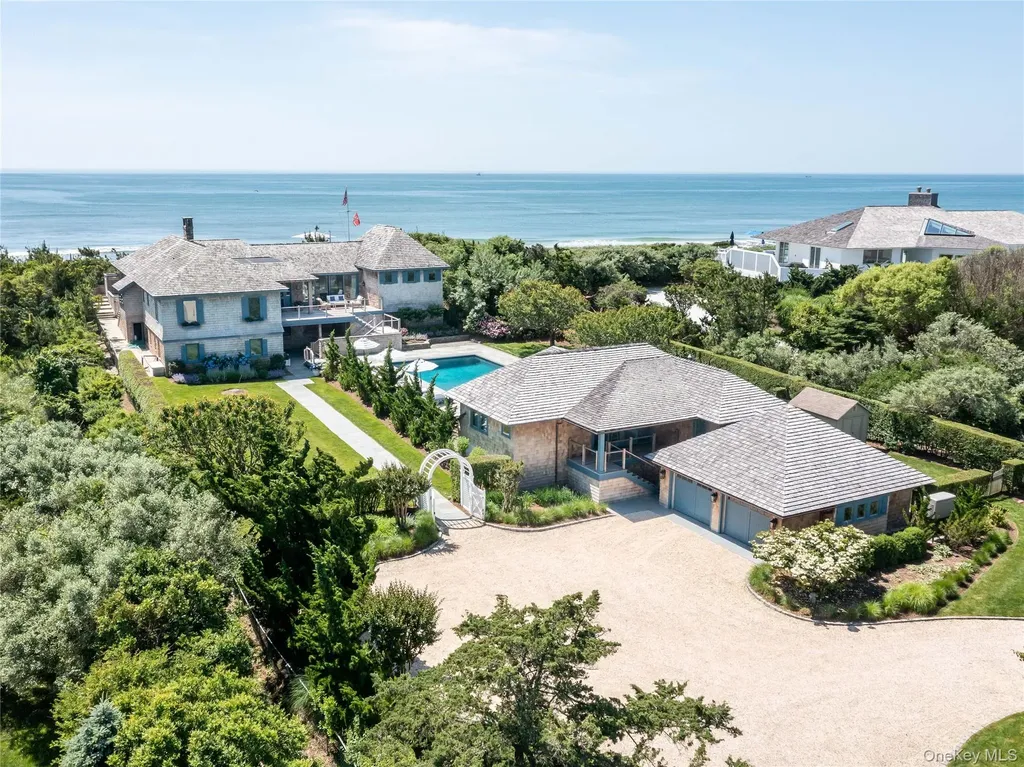 40 Dune Road Quogue NY 11959