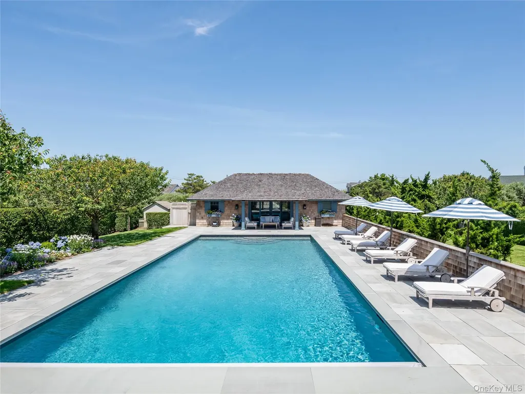 40 Dune Road Quogue NY 11959