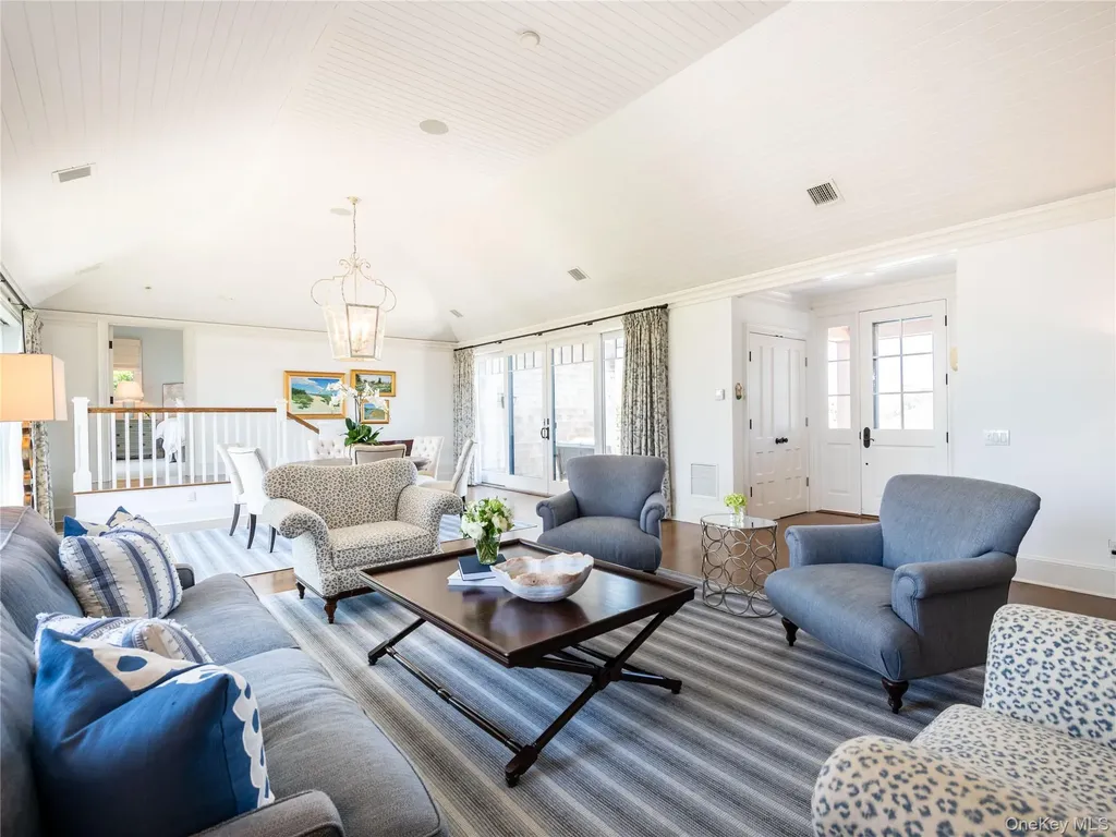 40 Dune Road Quogue NY 11959
