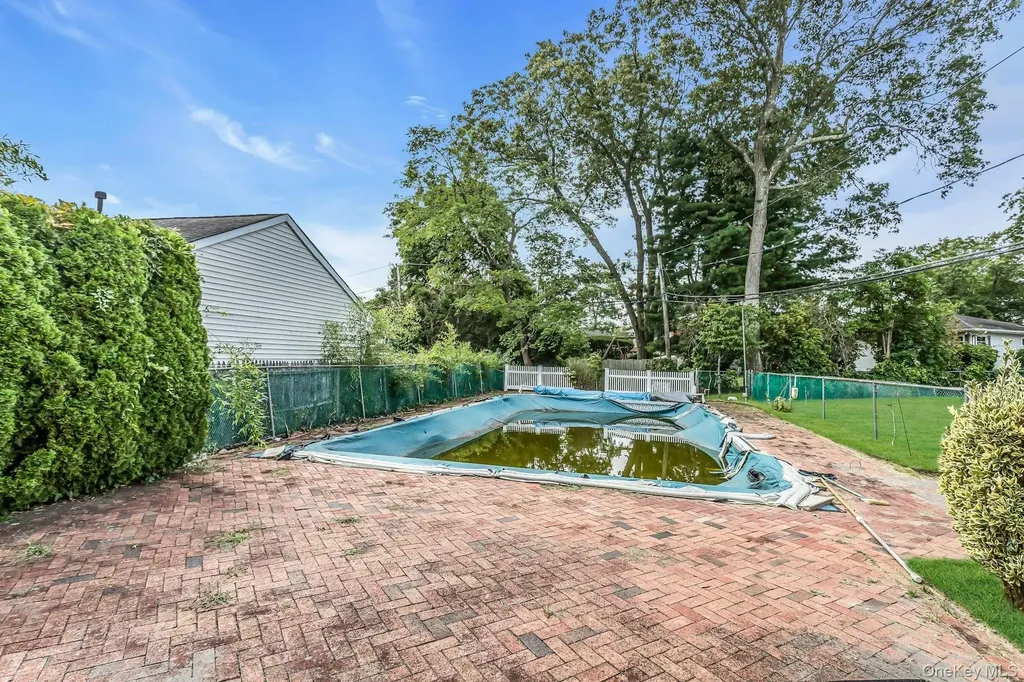 58 Sherbrooke Drive Smithtown NY 11787