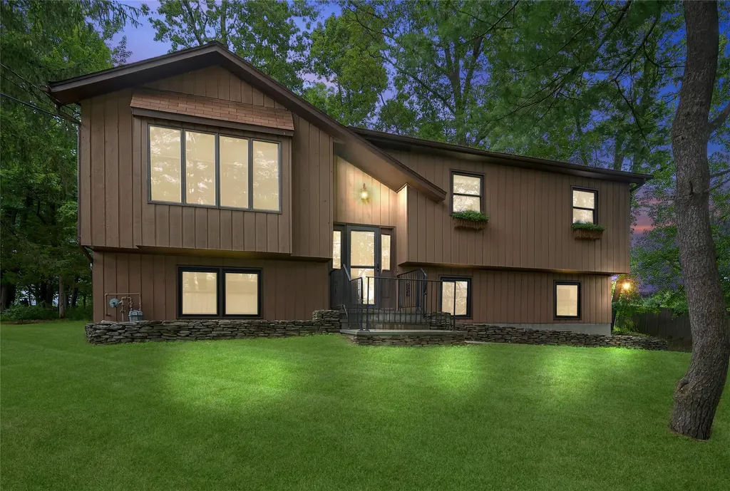 3 Robert Drive Florida NY 10921