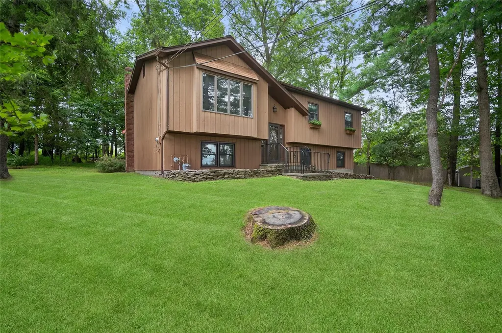 3 Robert Drive Florida NY 10921