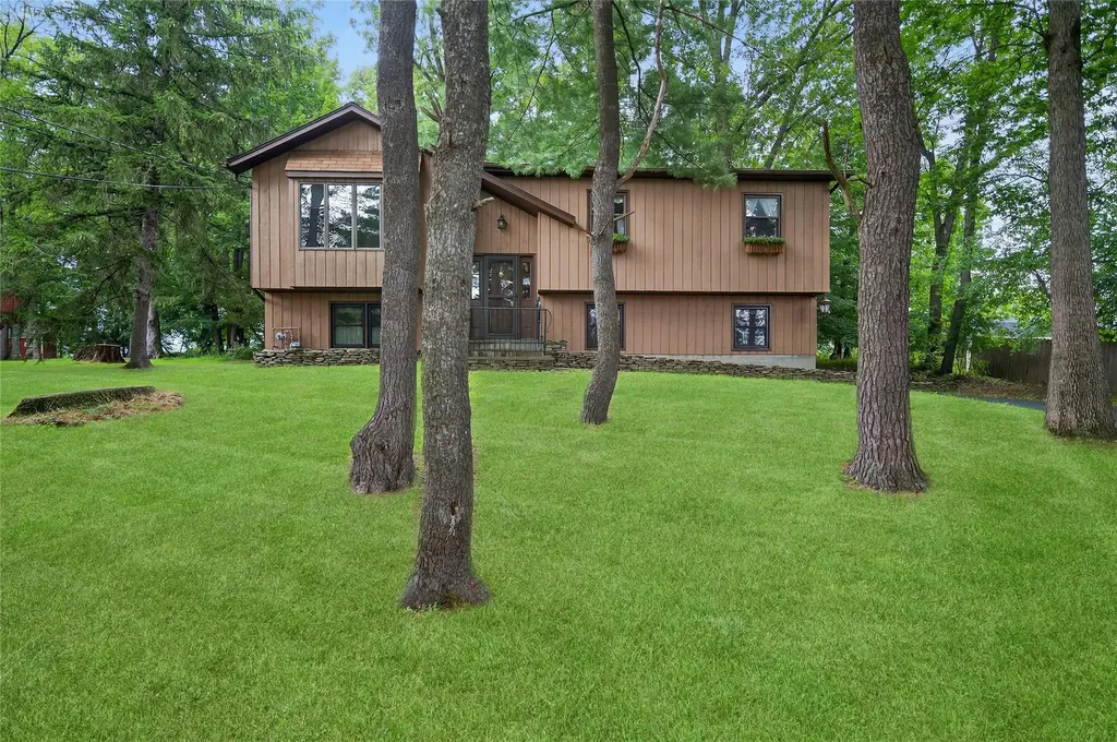 3 Robert Drive Florida NY 10921