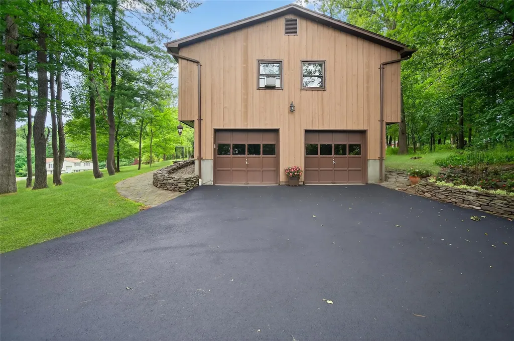 3 Robert Drive Florida NY 10921