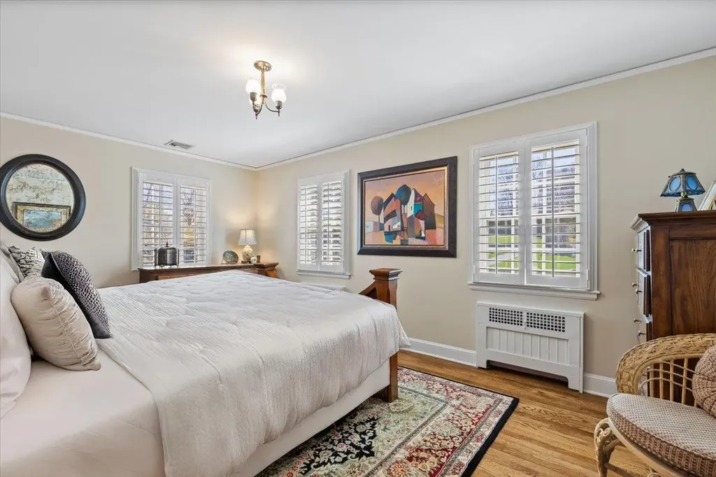 31 Colonial Road White Plains NY 10605