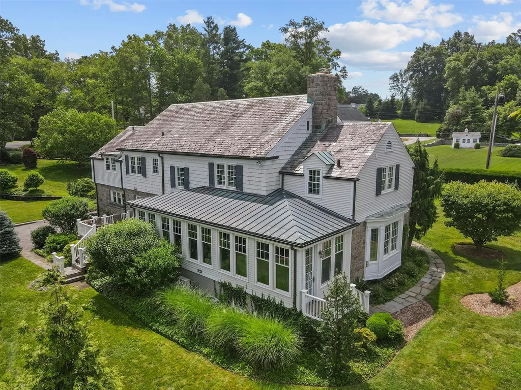 31 Colonial Road White Plains NY 10605
