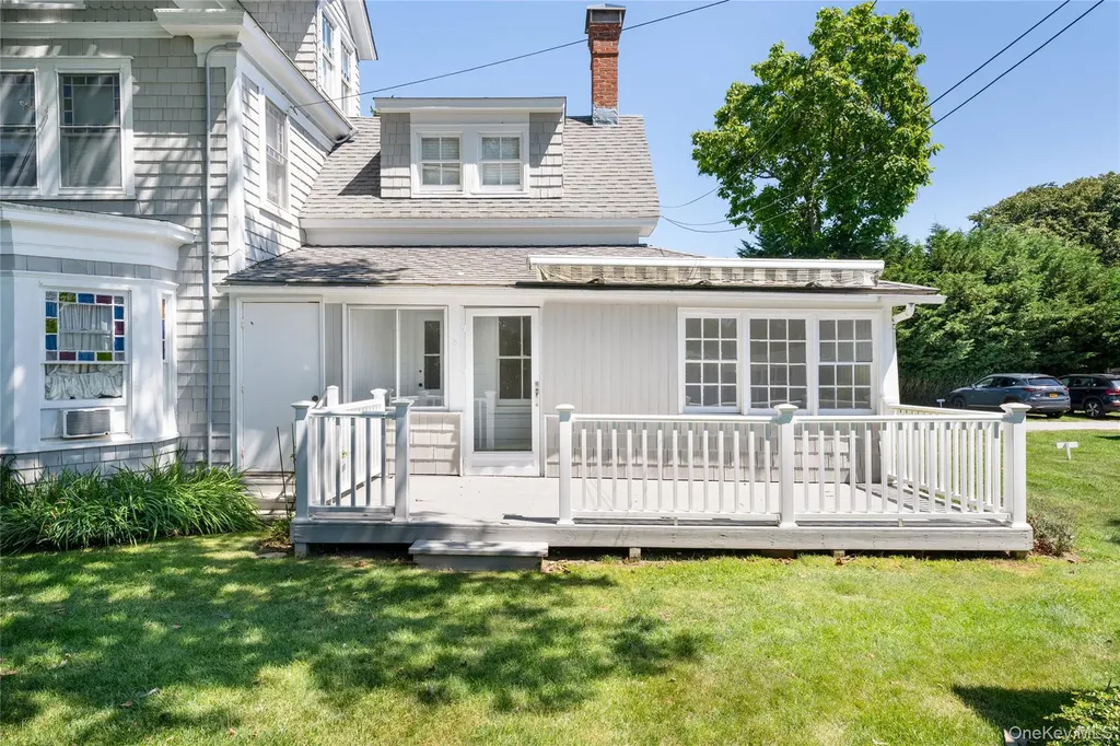46 Rampasture Road Hampton Bays NY 11946