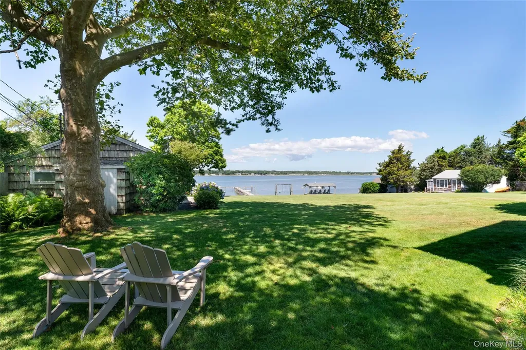 46 Rampasture Road Hampton Bays NY 11946