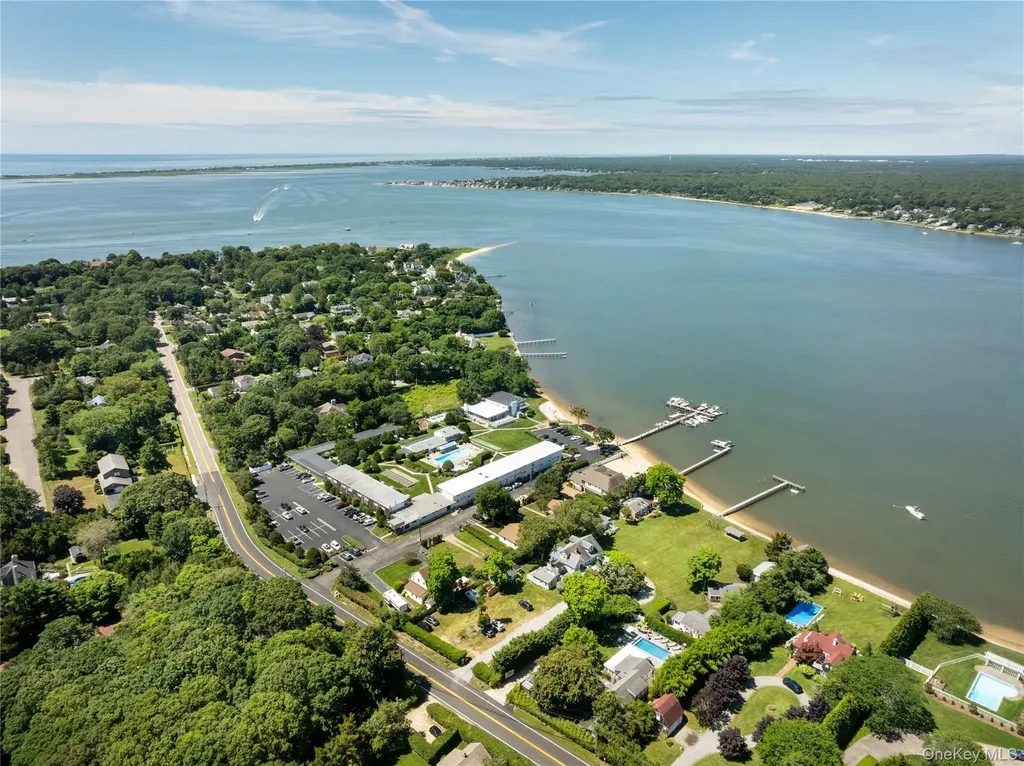 46 Rampasture Road Hampton Bays NY 11946