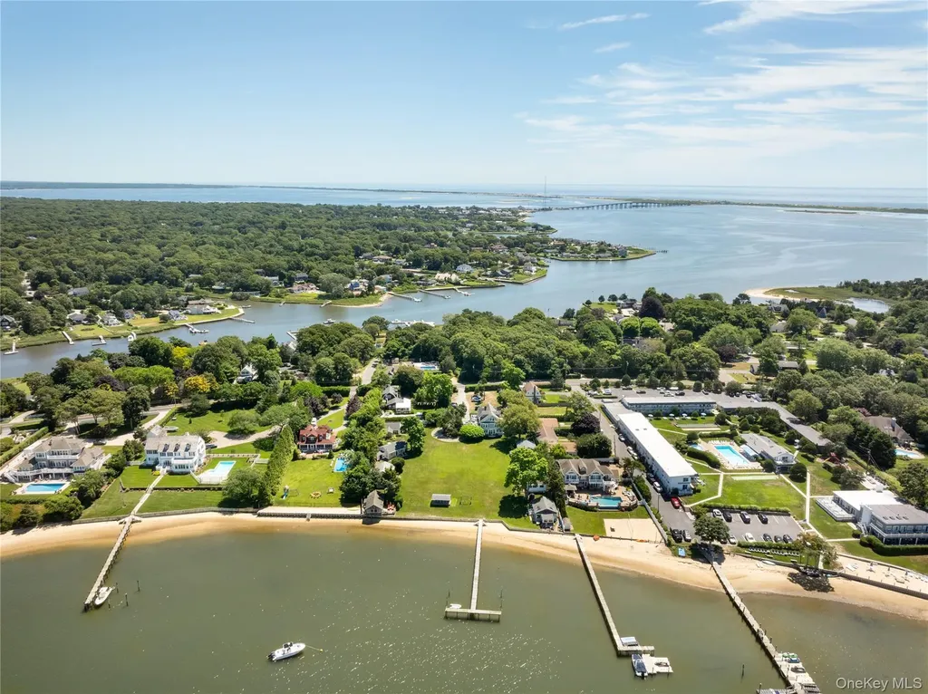 46 Rampasture Road Hampton Bays NY 11946