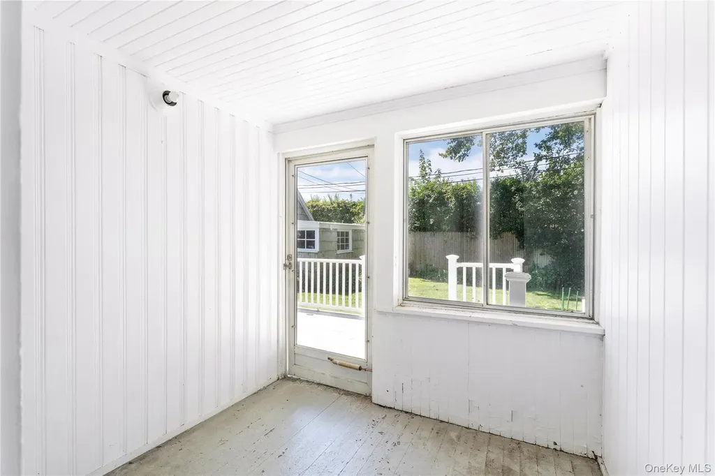 46 Rampasture Road Hampton Bays NY 11946