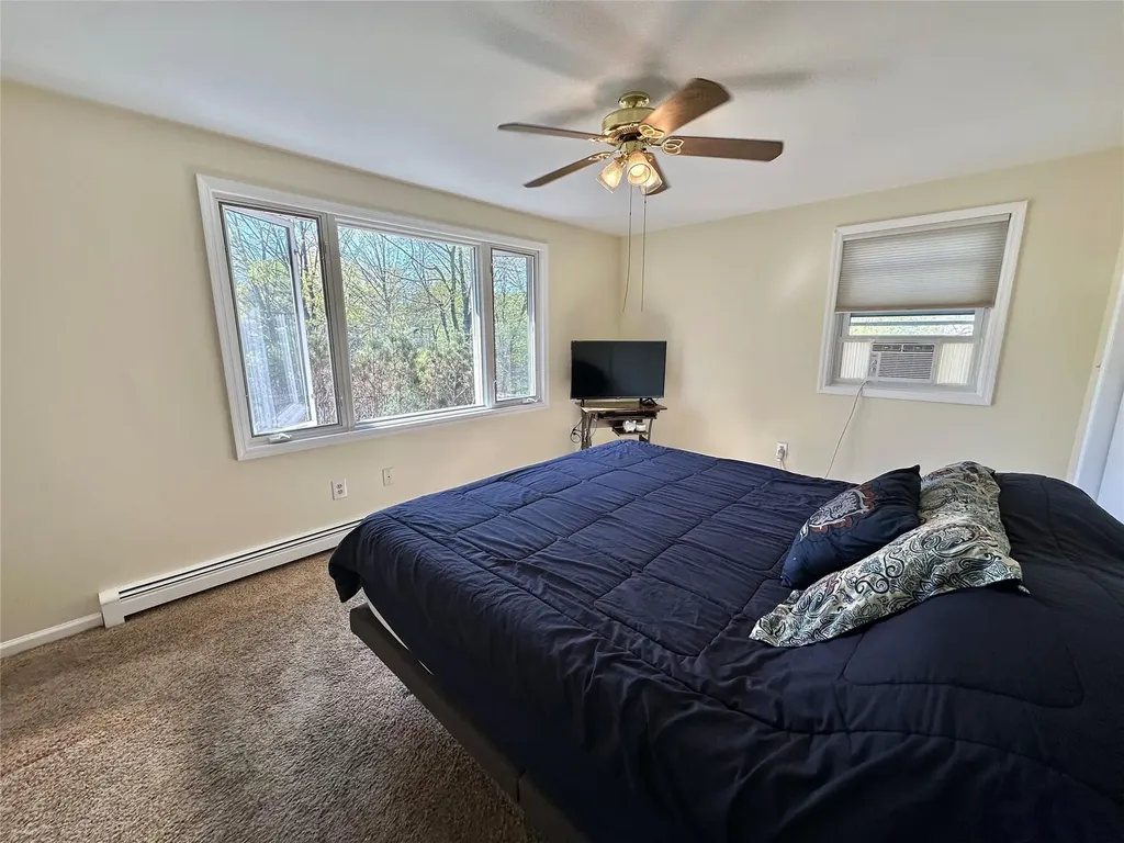 36 Susi Oval Modena NY 12548