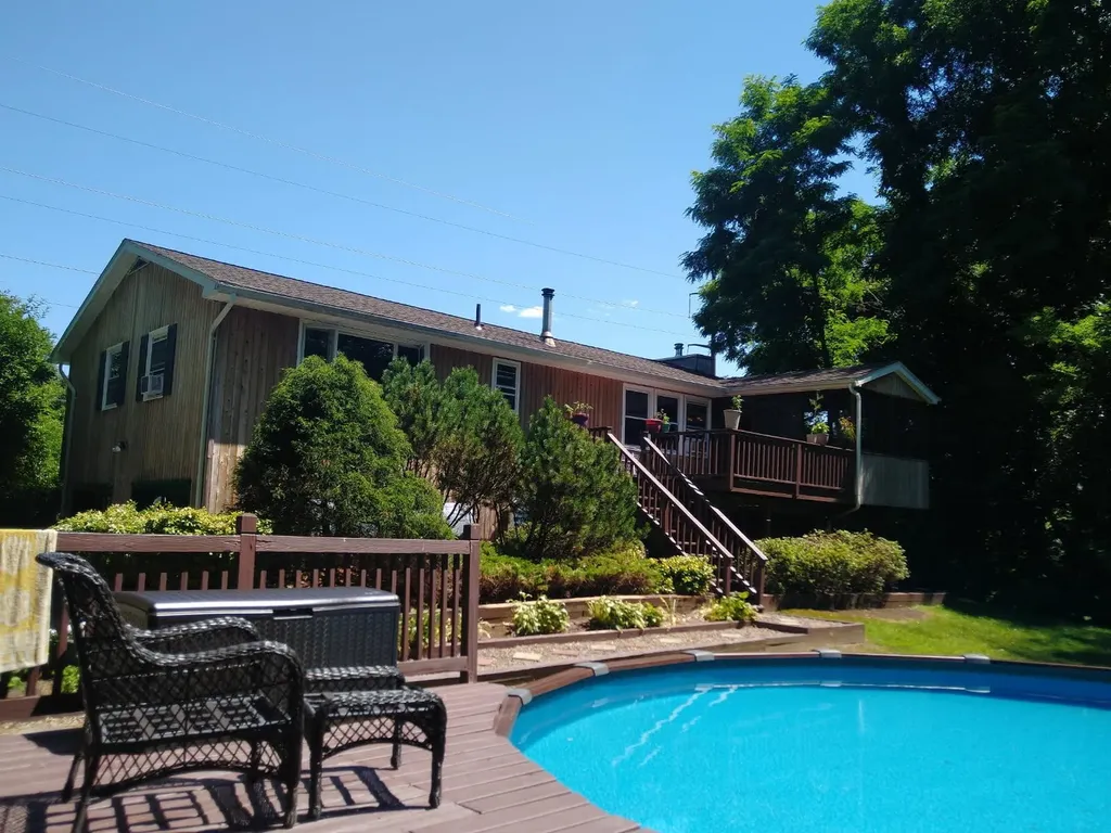 36 Susi Oval Modena NY 12548