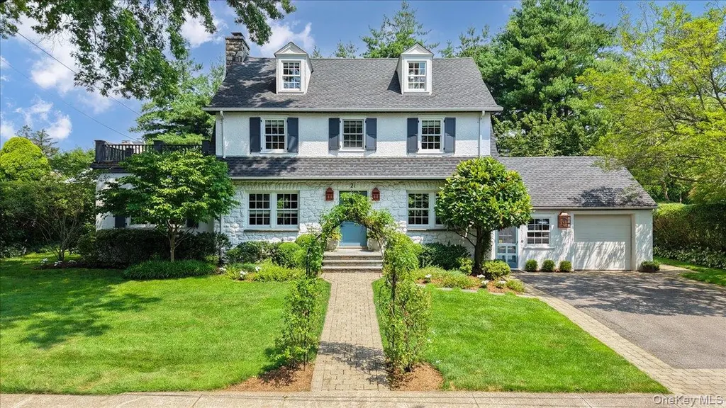 21 Orchard Road Larchmont NY 10538