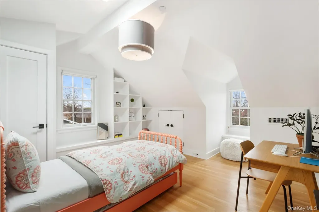 21 Orchard Road Larchmont NY 10538