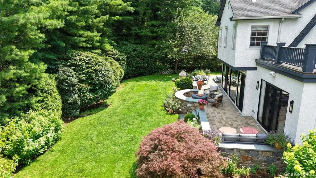 21 Orchard Road Larchmont NY 10538