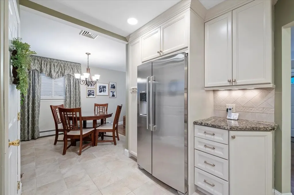 2575 Mariners Avenue Wantagh NY 11793