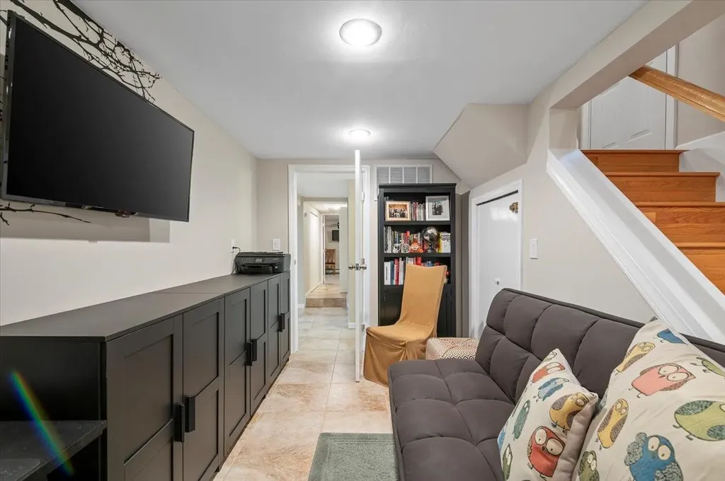 2575 Mariners Avenue Wantagh NY 11793