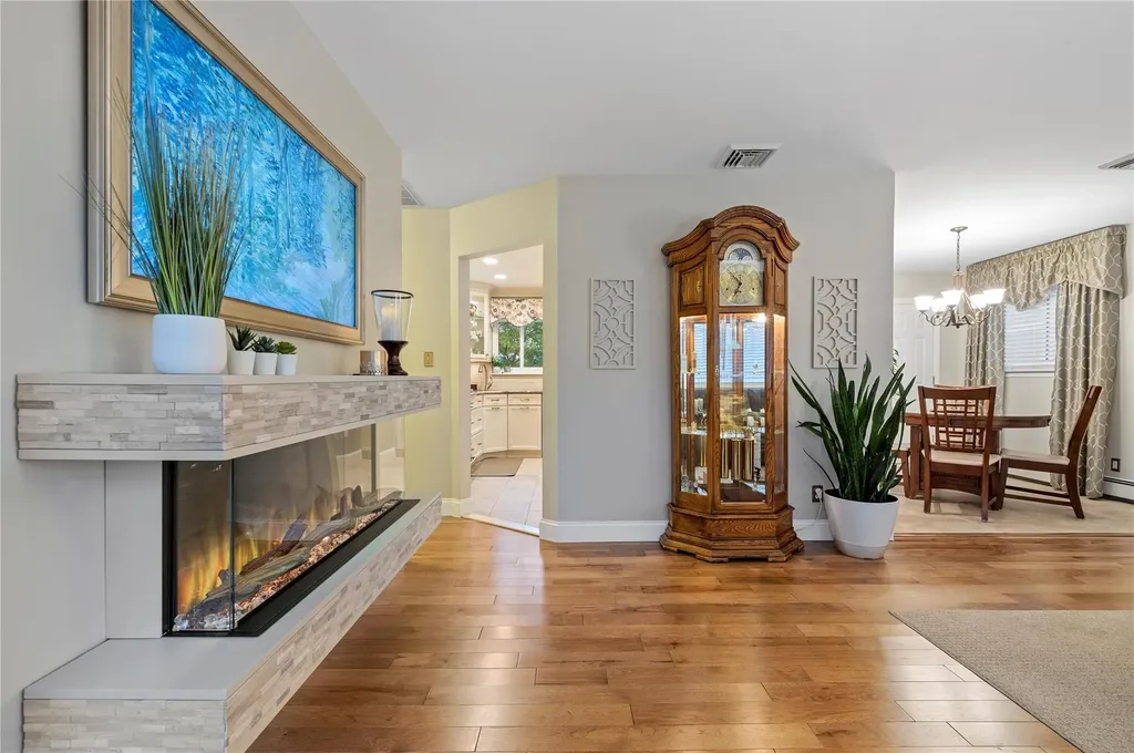 2575 Mariners Avenue Wantagh NY 11793