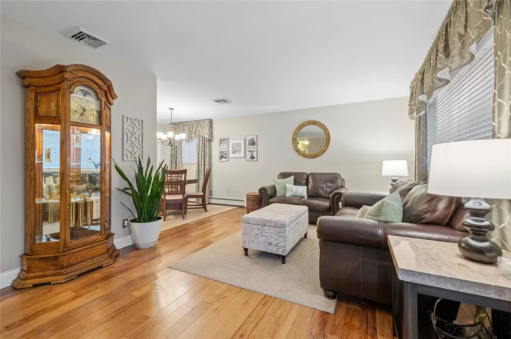 2575 Mariners Avenue Wantagh NY 11793