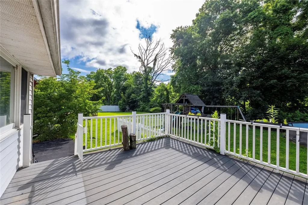 12 Van Steuben Road Fishkill NY 12524