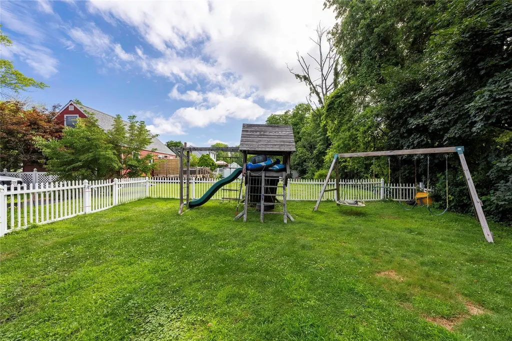 12 Van Steuben Road Fishkill NY 12524