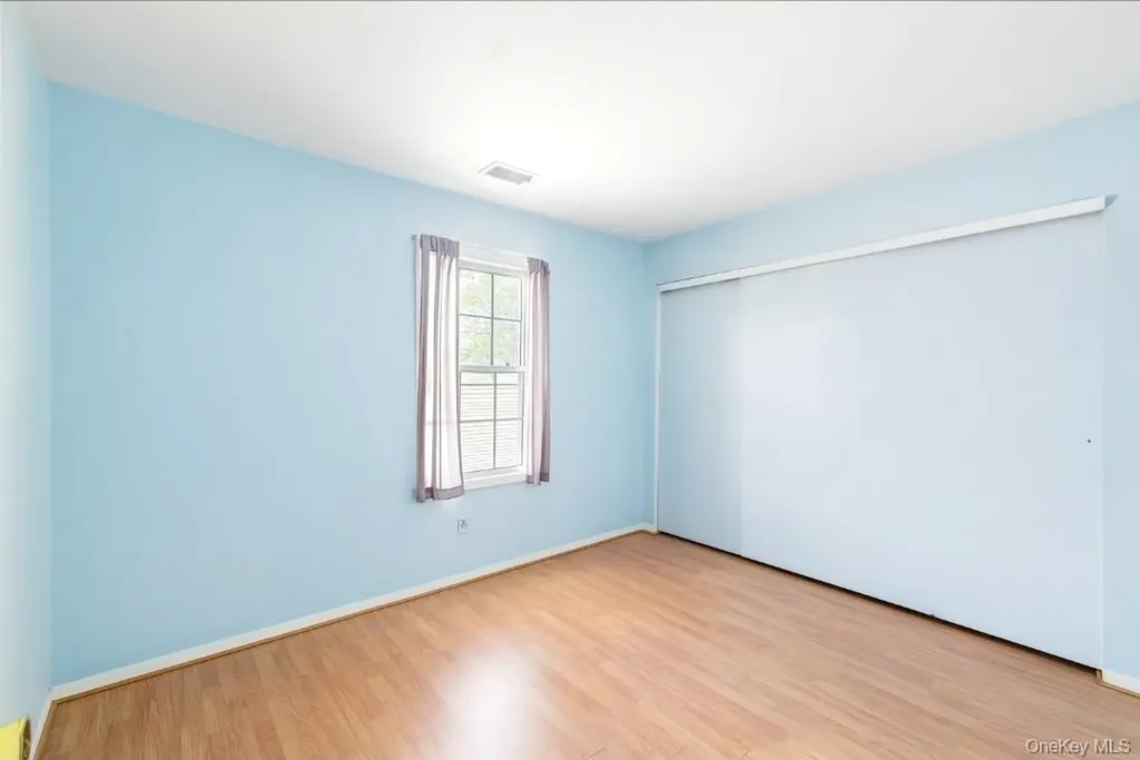 53 Sunny Brook Circle Highland NY 12528