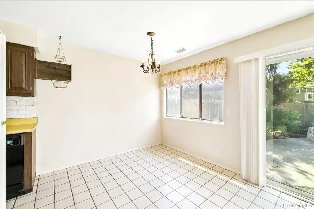 53 Sunny Brook Circle Highland NY 12528