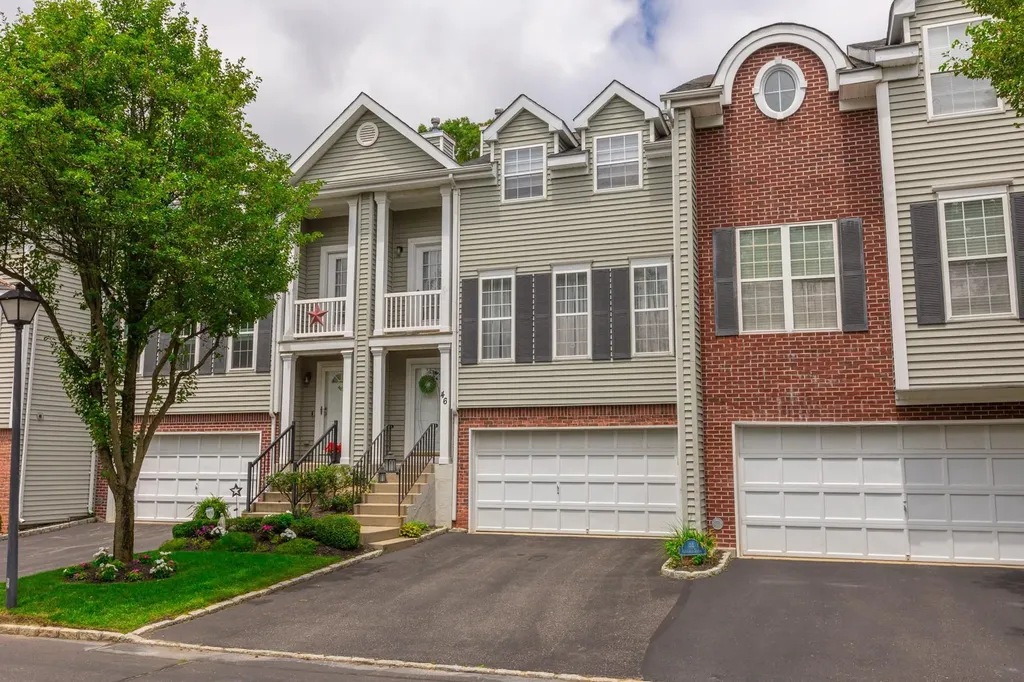 46 Chelsea Drive Smithtown NY 11787