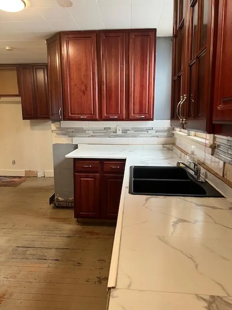 47 Gifford Avenue Poughkeepsie NY 12601