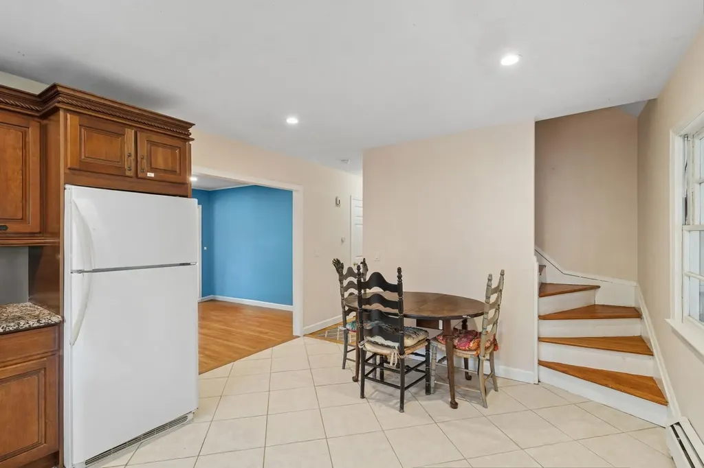 32 Smith Lane Middle Island NY 11953