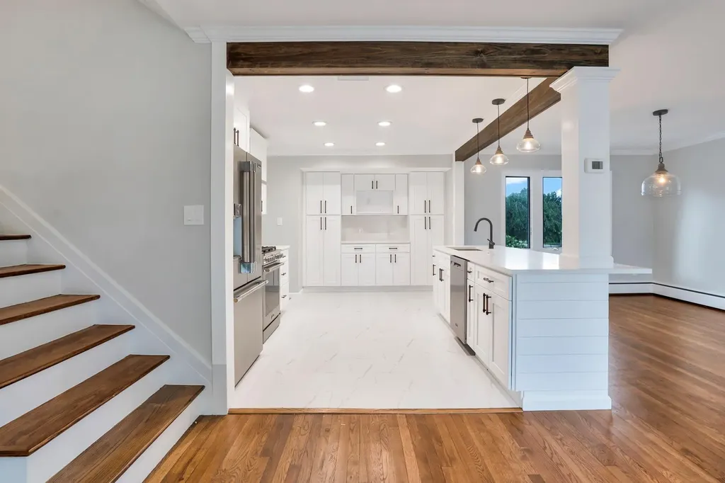 1815 Echo Place Merrick NY 11566