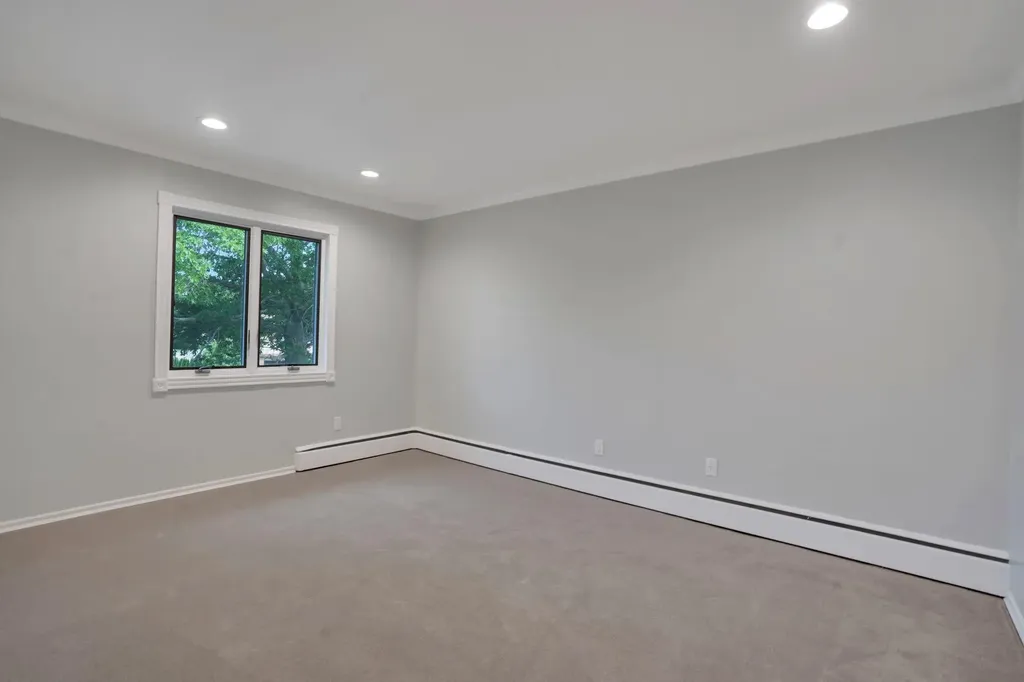 1815 Echo Place Merrick NY 11566