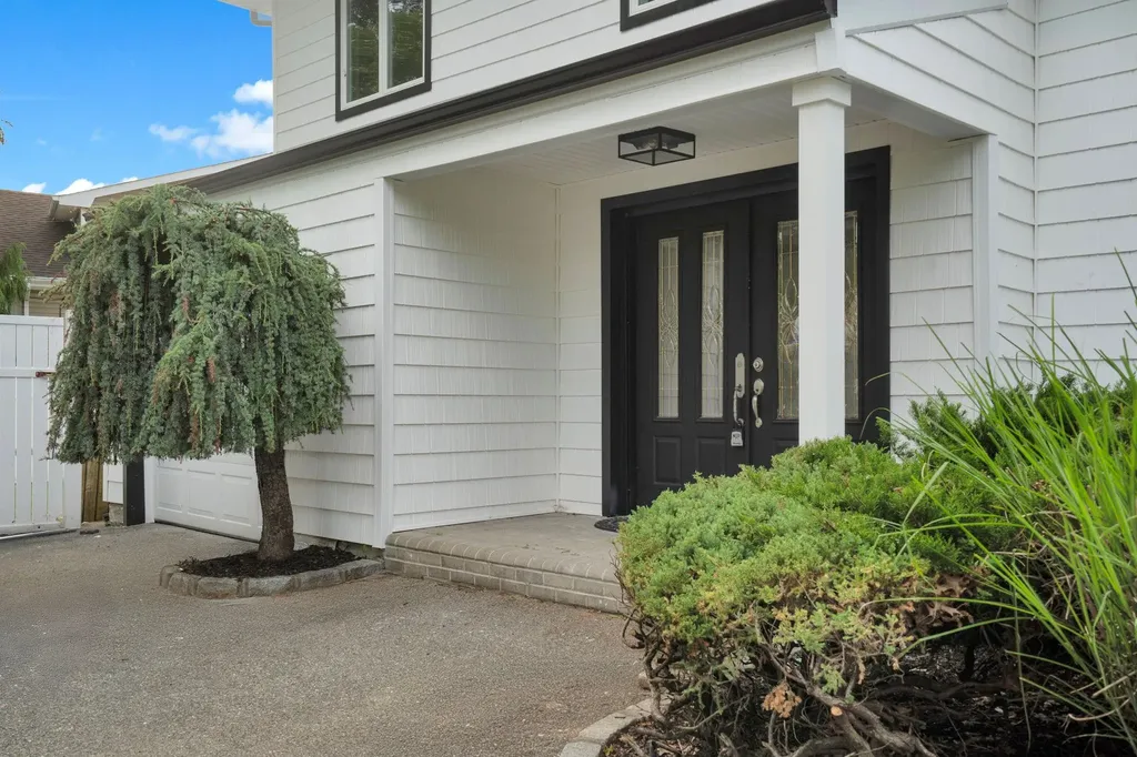 1815 Echo Place Merrick NY 11566