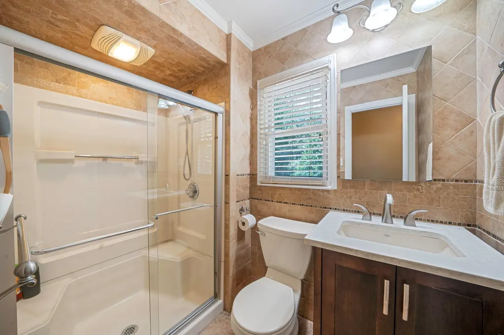59 Lindron Avenue Smithtown NY 11787