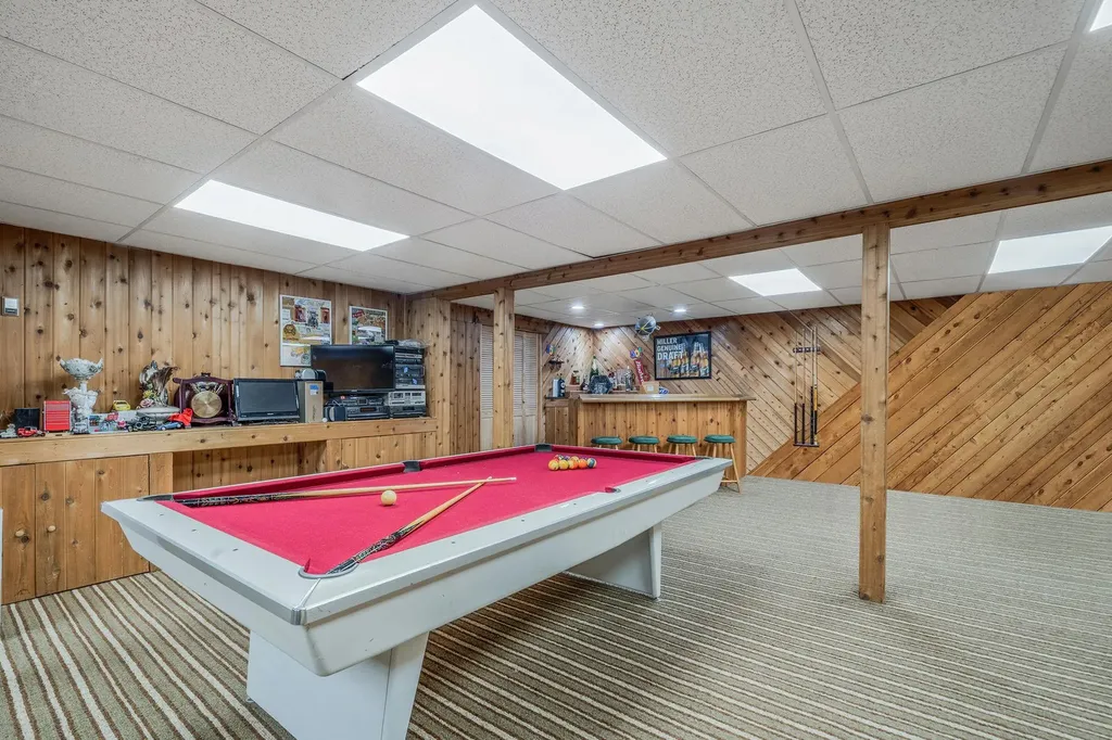 59 Lindron Avenue Smithtown NY 11787