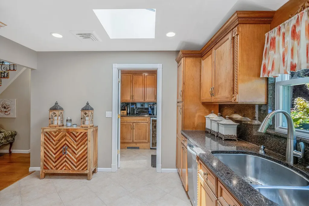 59 Lindron Avenue Smithtown NY 11787