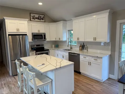 22 Bradish Lane Babylon NY 11702