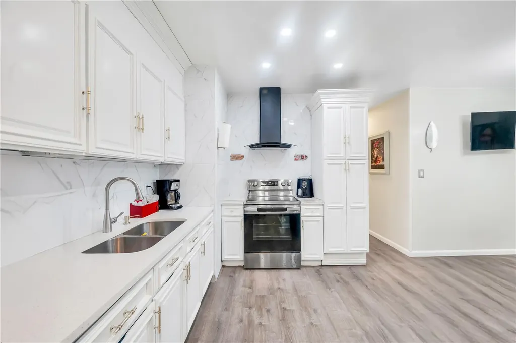 654 Schenck Avenue Brooklyn NY 11207