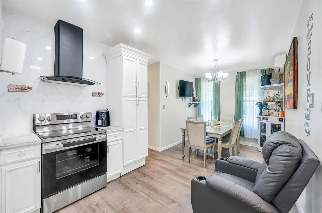 654 Schenck Avenue Brooklyn NY 11207